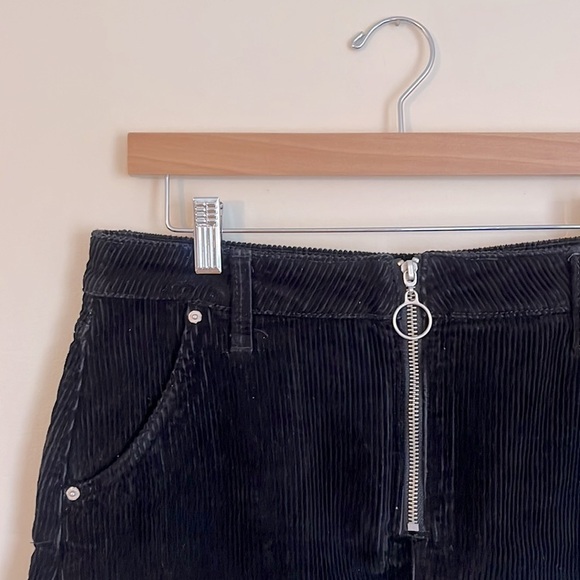 Arizona Jeans Co. Black Corduroy Mini Skirt - Picture 2 of 7